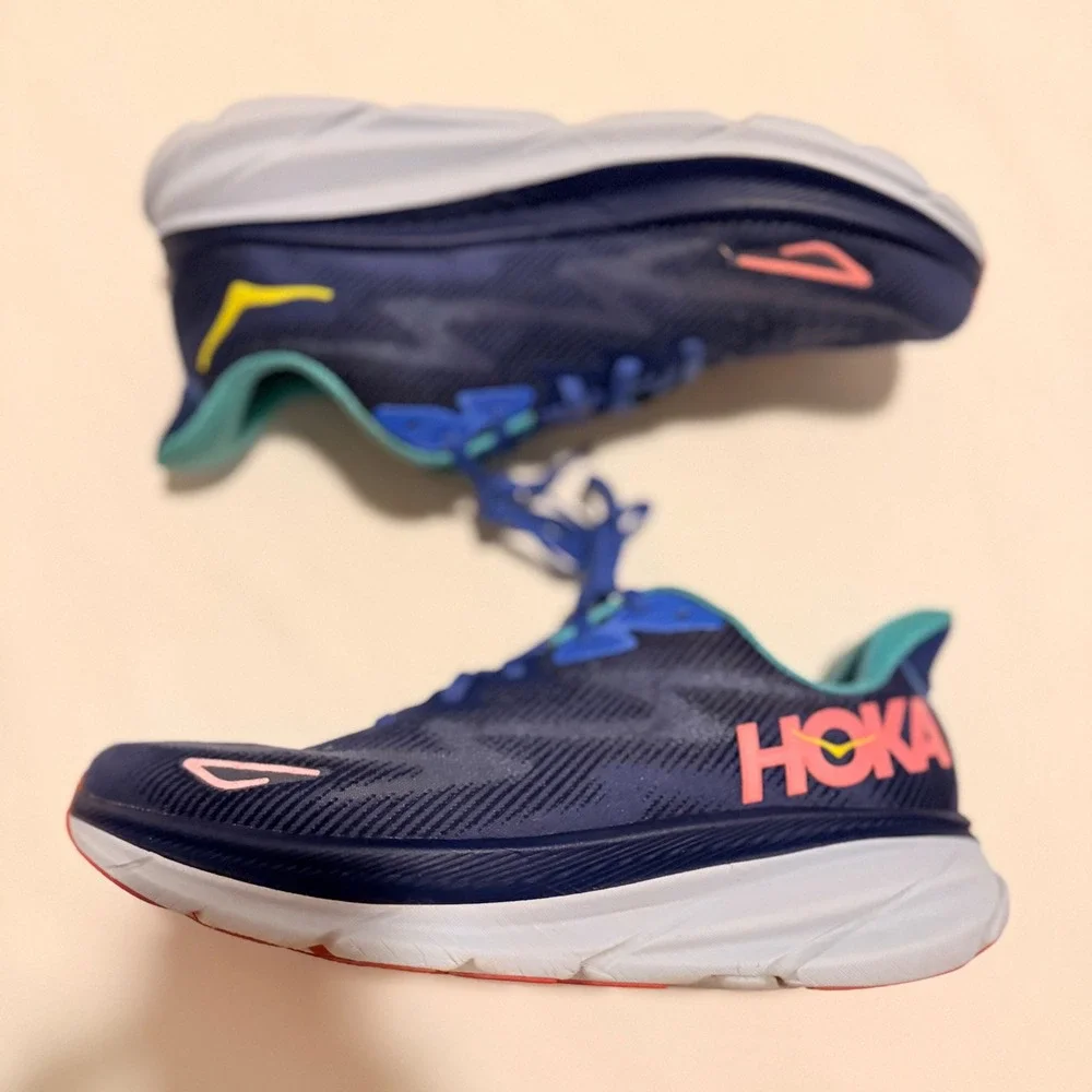 Hoka Clifton 9 Running Shoes Mens 10.5 Blue Coral 1127896 BBCRM Sneaker